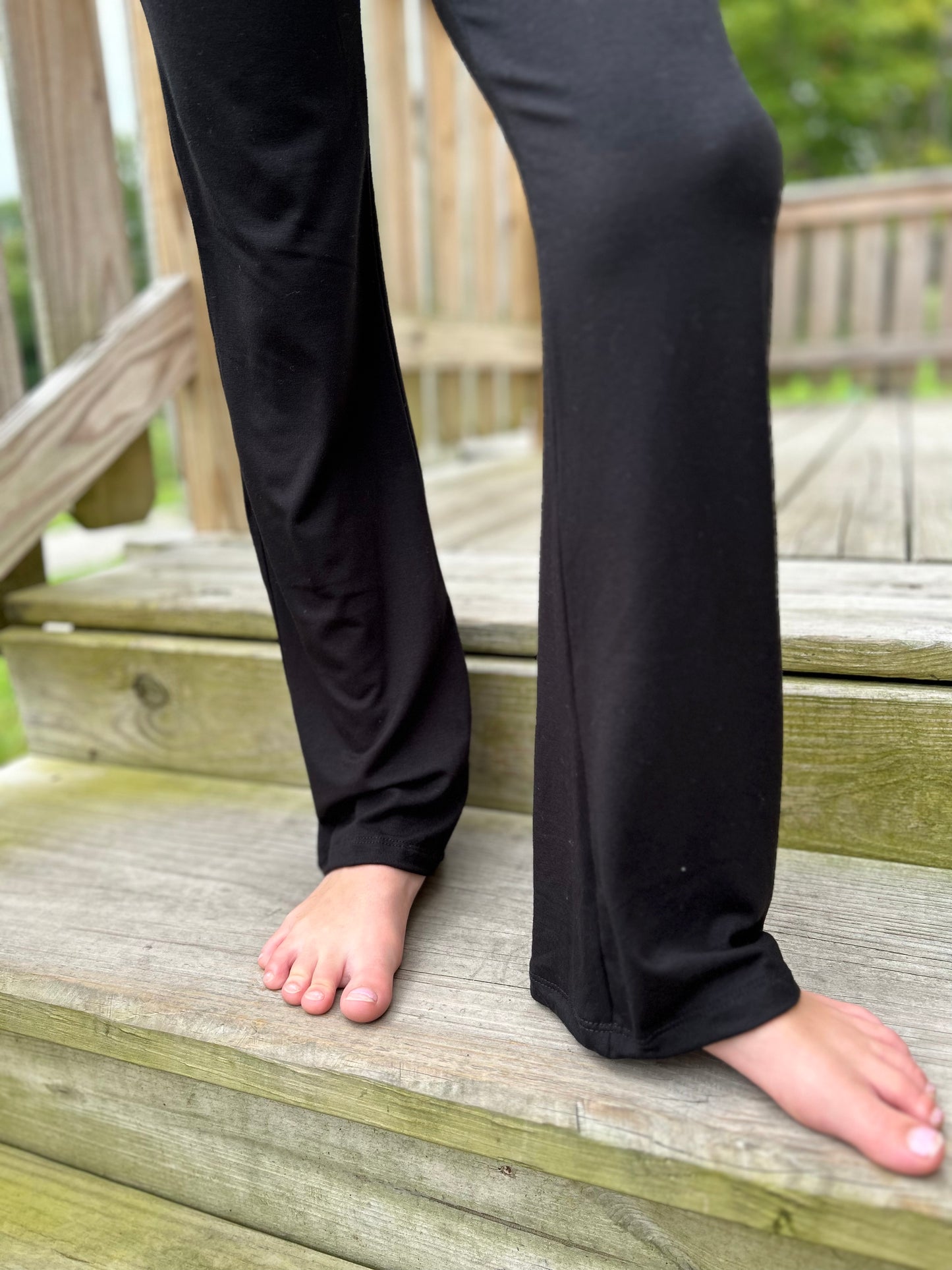 AC407-Girls Black Yoga Style Pant (JKA)