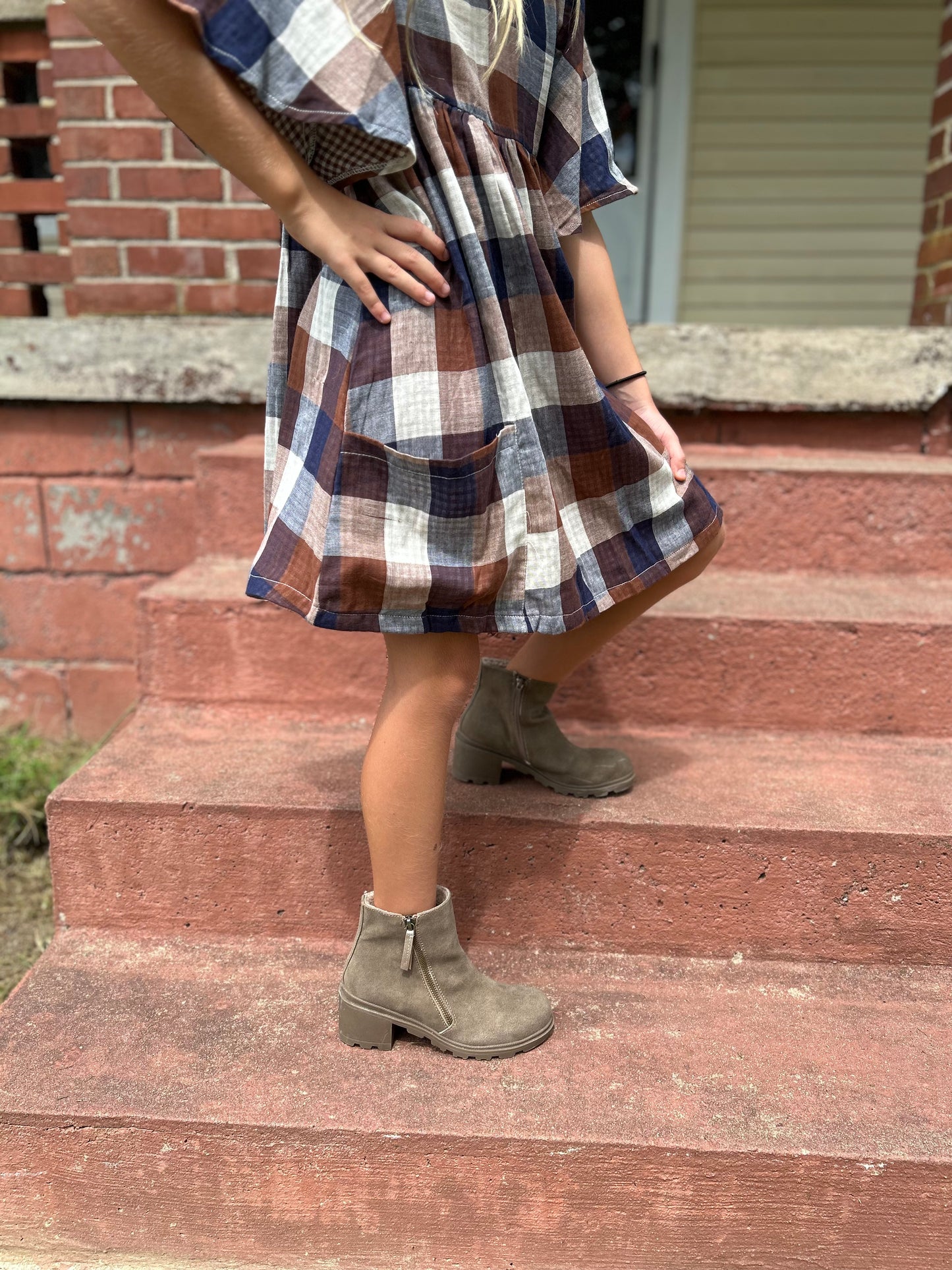 Vig-Girls Blue and Brown Plaid Pocket Dress