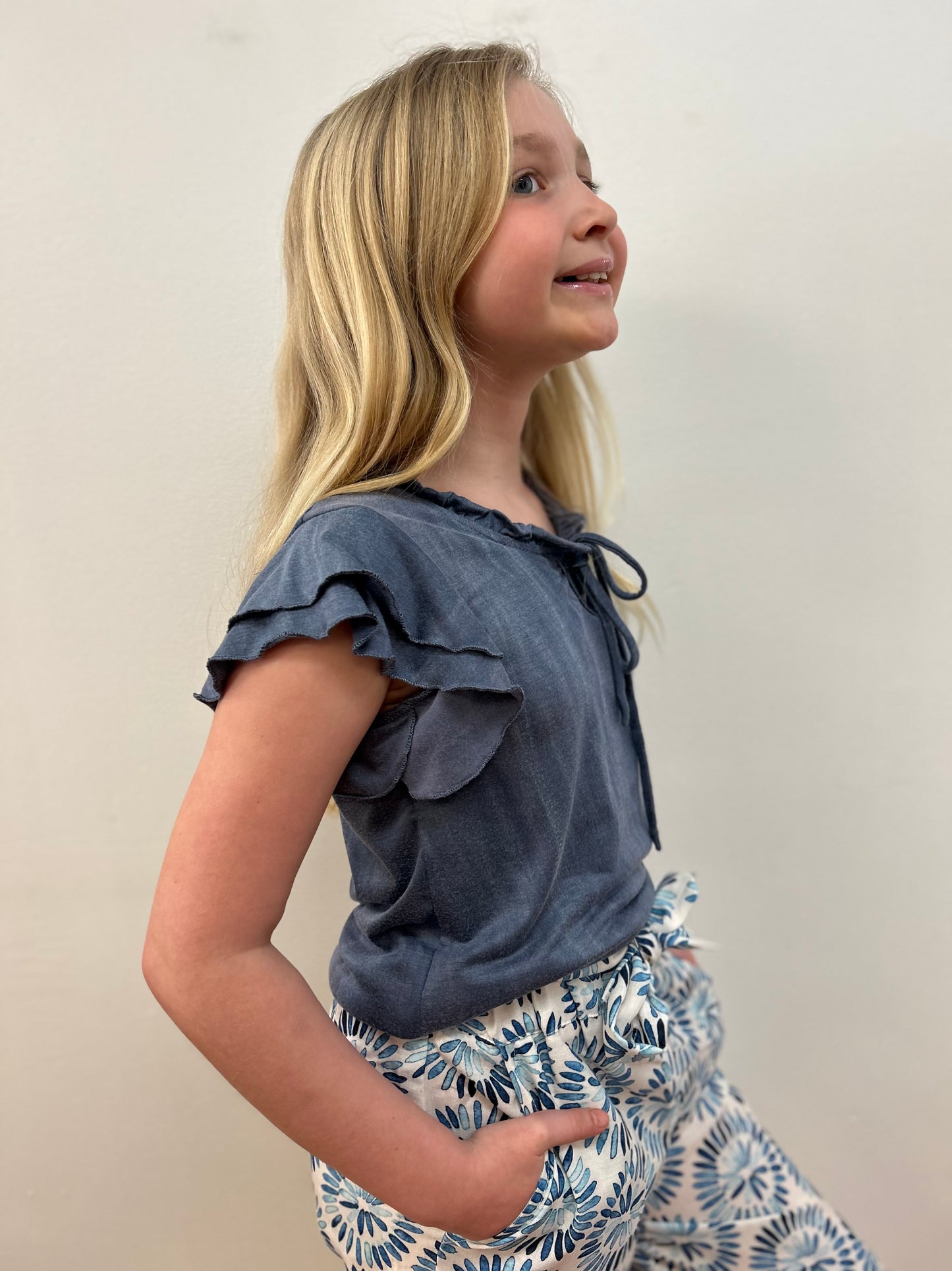 AC407 Girls Blue Ruffle Sleeve Tee