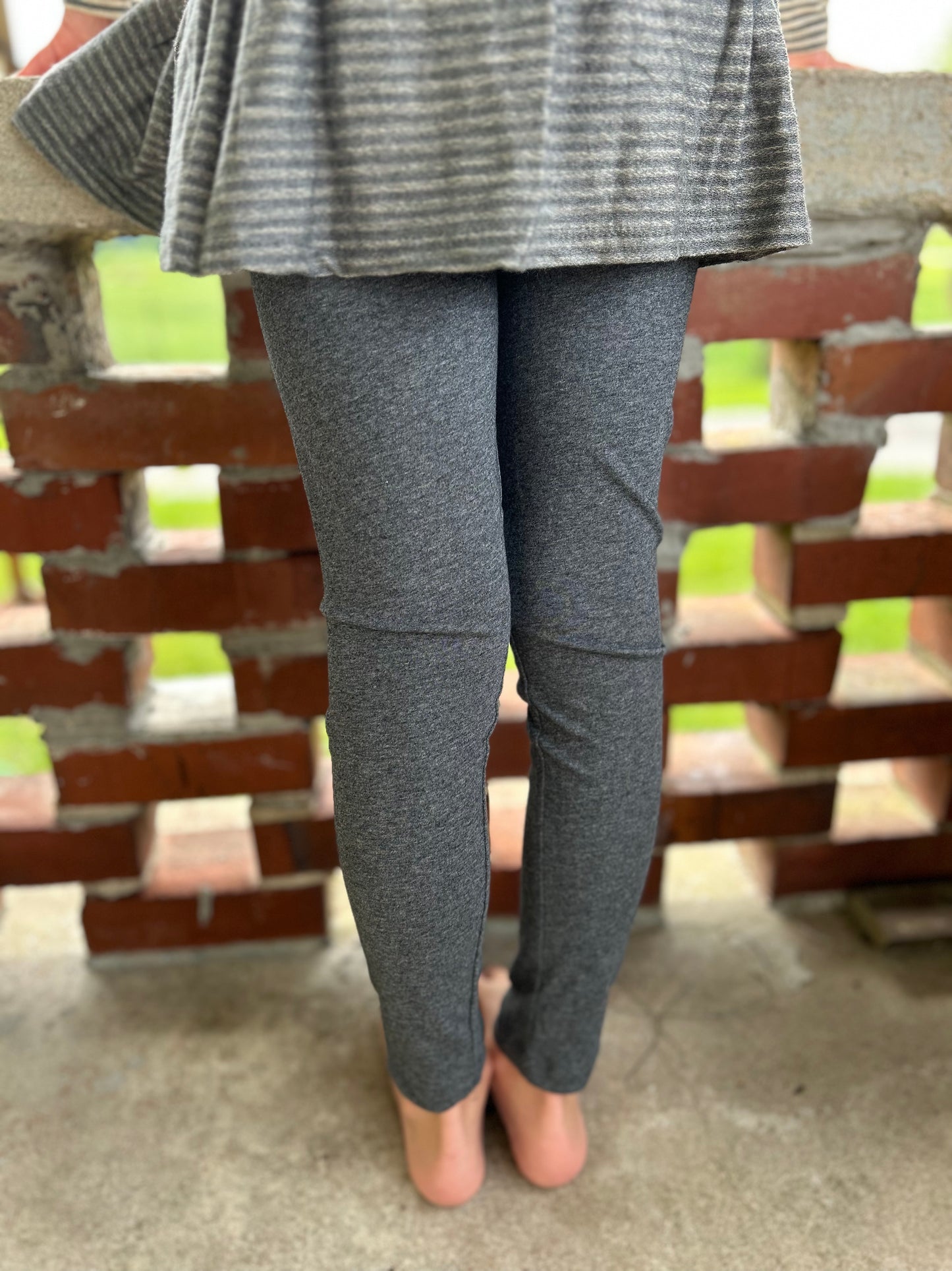 AC407-Girls Basic Charcoal Gray Legging (JKA)