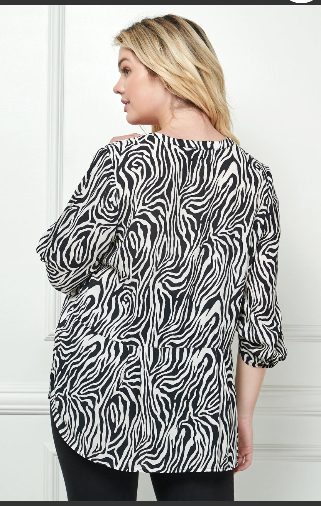 Abstract Zebra Blouse (Plus)