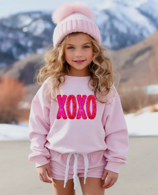 UL - Girls Sparkly XOXO Crew Neck Sweatshirt